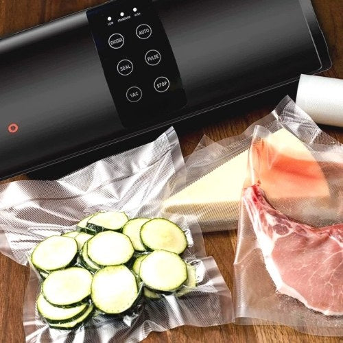 Vacuum machine for preserving food