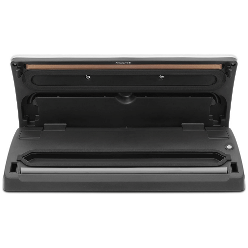 Domestic vacuum machine