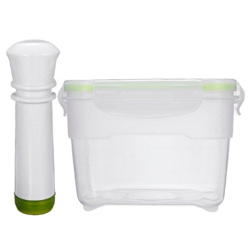 Vacuum storage box with pump